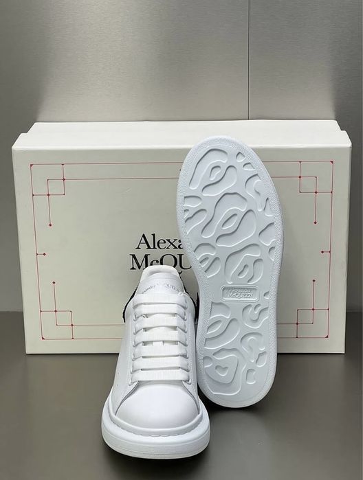 Adidasi Alexander McQueen crystal