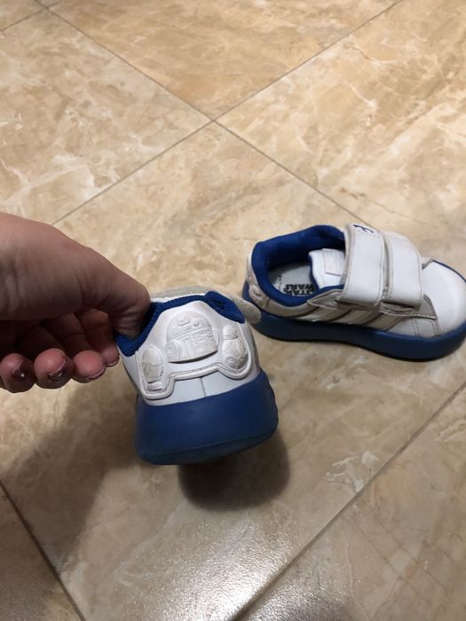 Детски маратонки различни видове