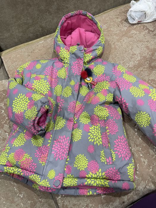 Продам детский демисезоный комбинезон на девочку