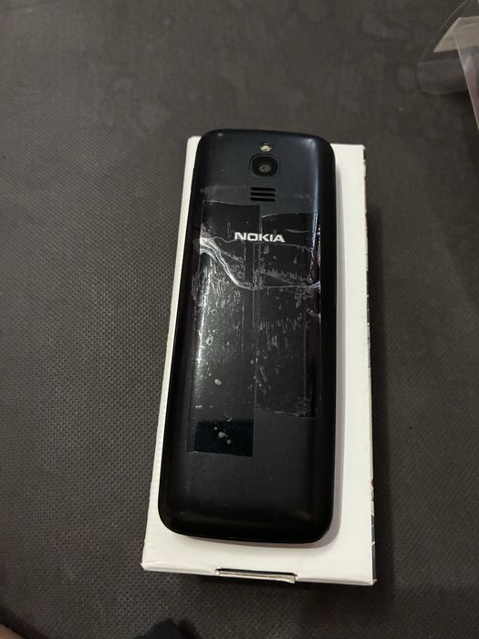 Nokia 8110 4 G комплект