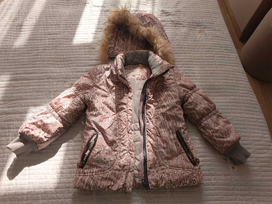 Продаются б/у фирменные зимние куртки для девочек (оригинал, Турция).
