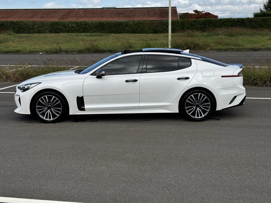 Kia Stinger 2.2 AWD GT full option