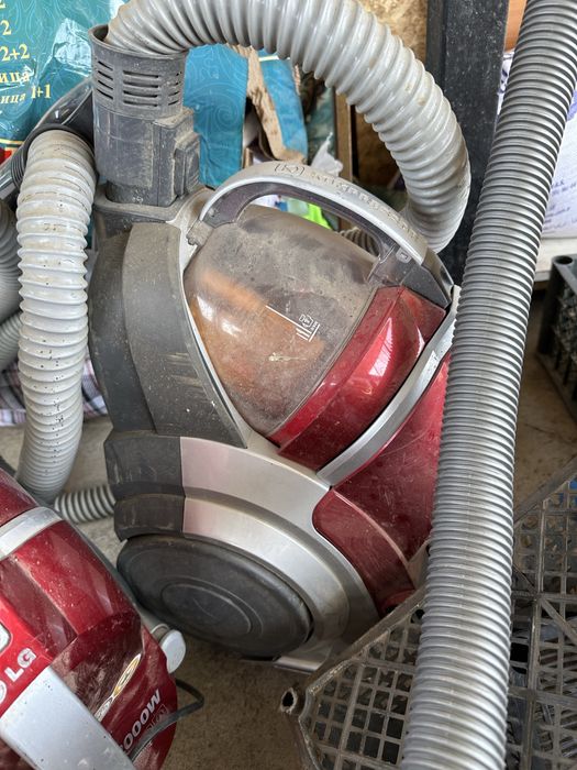 Продаю пылесосы т