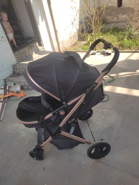 Продам коляску 15000