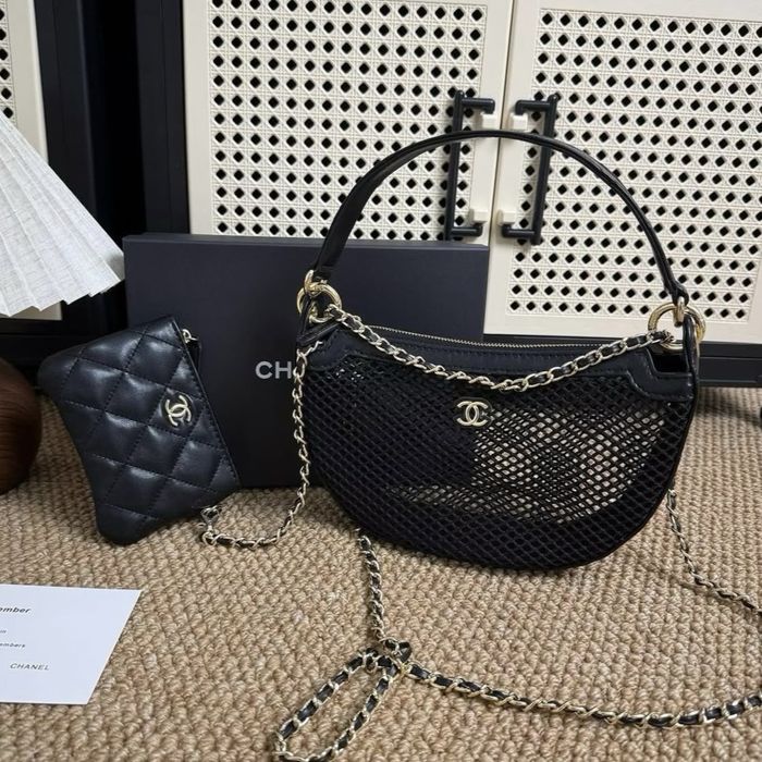Чанти на gucci , loius vuitton  и шанел с кутии
