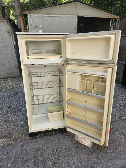 Продаётся холодильник