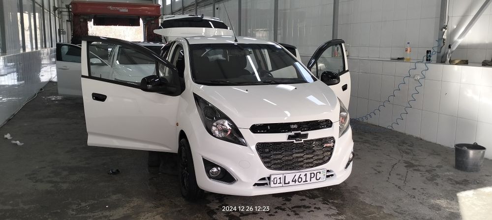 Спарк автомат в отличном состоянии