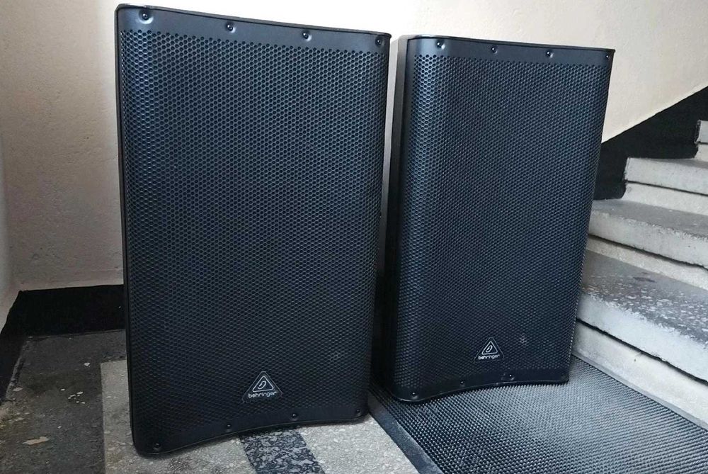 Продавам два броя Активни (Behringer) модел (DR115DSP) тонколони!