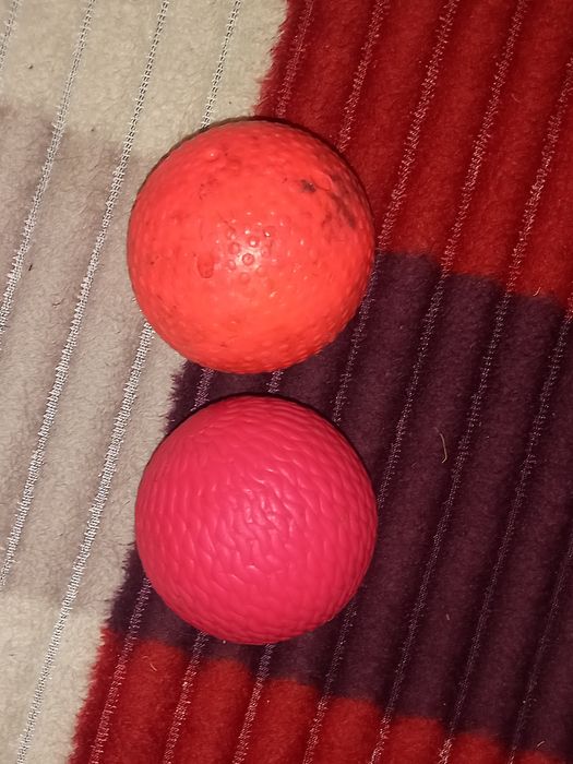 Продам хоккейные шарики