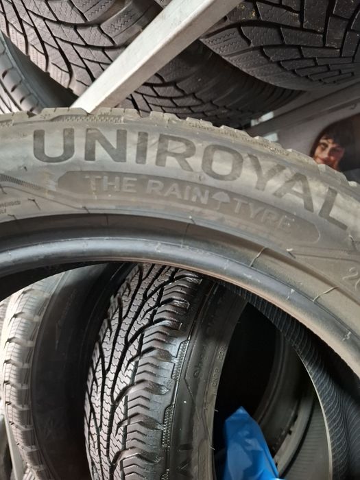 2 Всесезонни гуми Uniroyal 205/50/17 ДОТ21 7мм