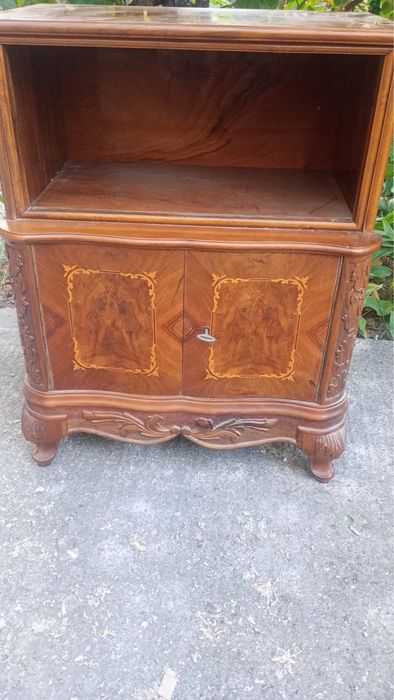 Vand mobilier mic