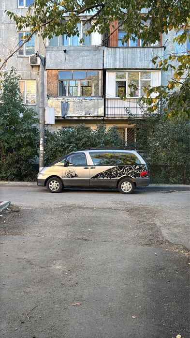 Продам Estima emina