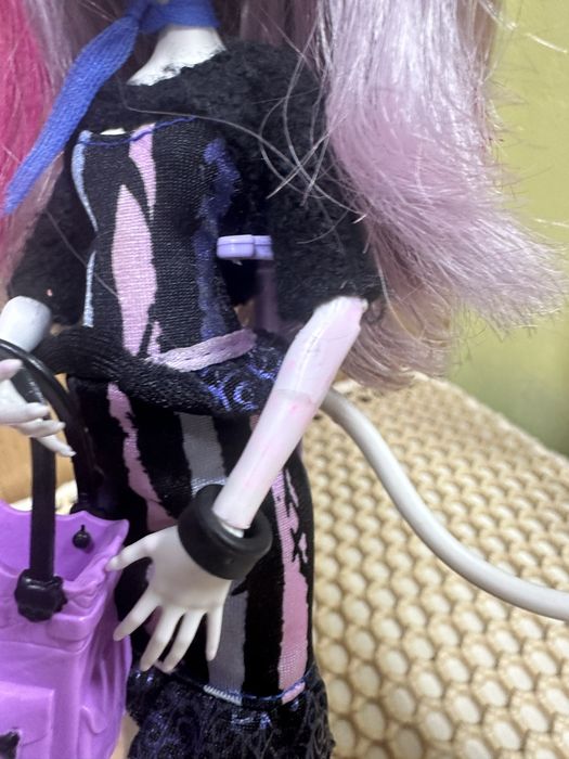 Кукла монстр хай!