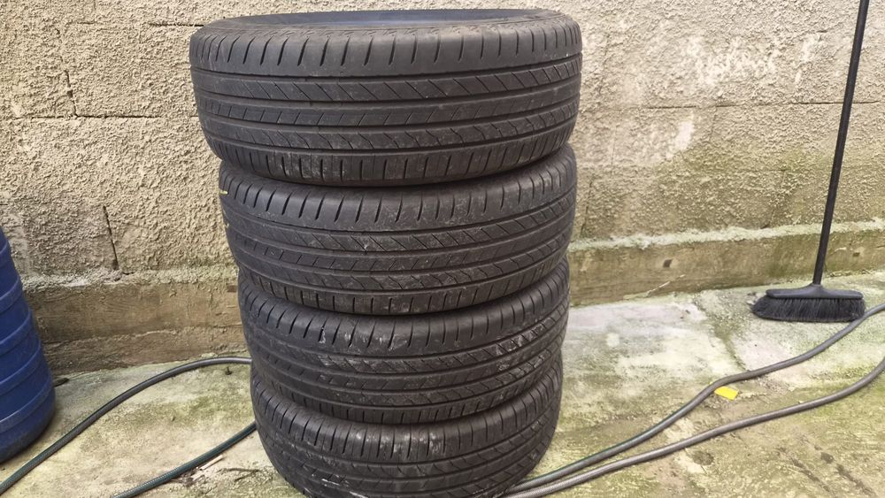 Anvelopele Bridgestone 225/65/r17