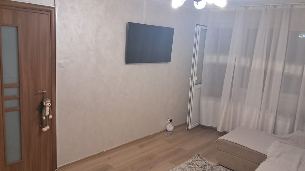 Vand apartament 2 camere, scoala 194