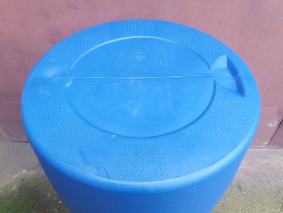 Butoi plastic alimentar 220 litri