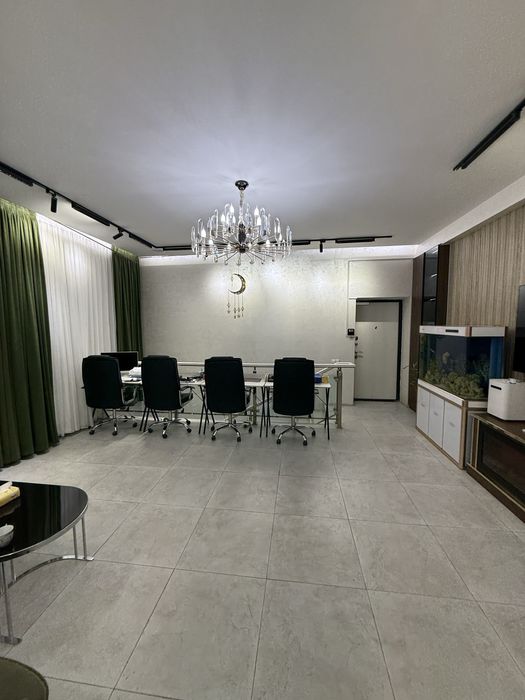 Продается офис 180 кв,м