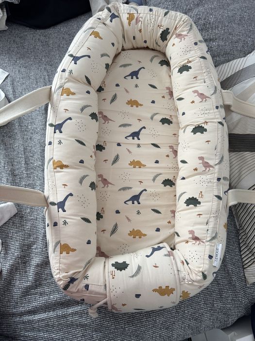 Babynest utilizat cateva luni