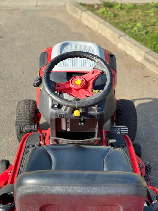 Tractoras de tuns iarba WOLF Garten 24Hp
