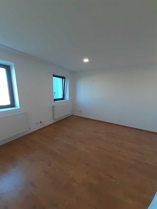 Apartament trei camere de inchiriat, zona exclusivista