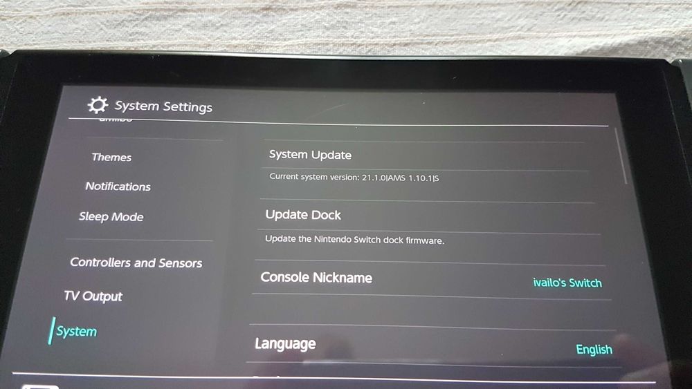 Nintendo Switch v2 128GB + Pro Controller