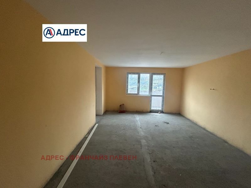 Продава се Къща в с. Челопек, Област Враца - 300 кв.м за 570 €/кв.м - Снимка #5