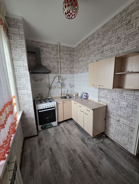 1/5/5 МирзоУлугбекский р-н, Карасу-6,275 школа,Базарчик,хороший ремонт