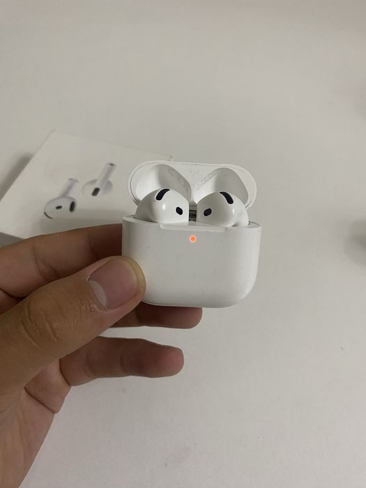 Продается наушники Airpods 4 ans