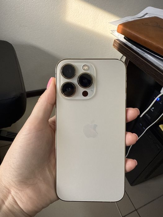 Продам айфон 13 про на 256 ГБ