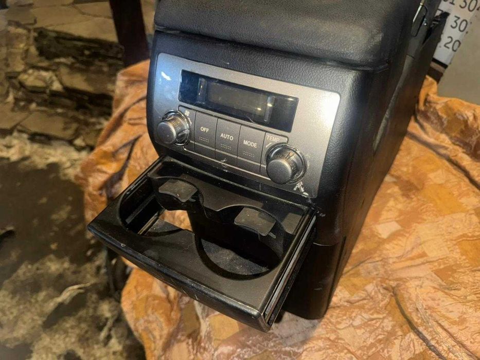 Бар  Toyota Highlander