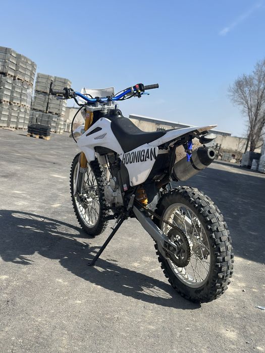 Продам эндуро 250 кубов