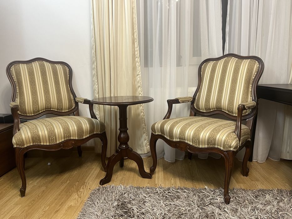Vand set fotolii ,masuta lemn 4850 ron