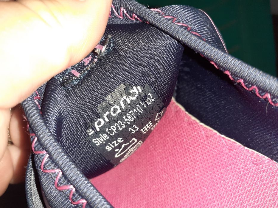 Sneakers 33 în stare foarte buna