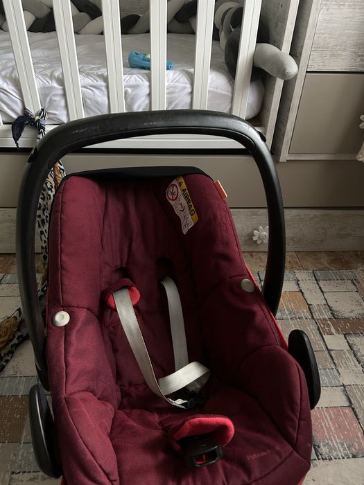 Столче за кола Maxi-Cosi червено