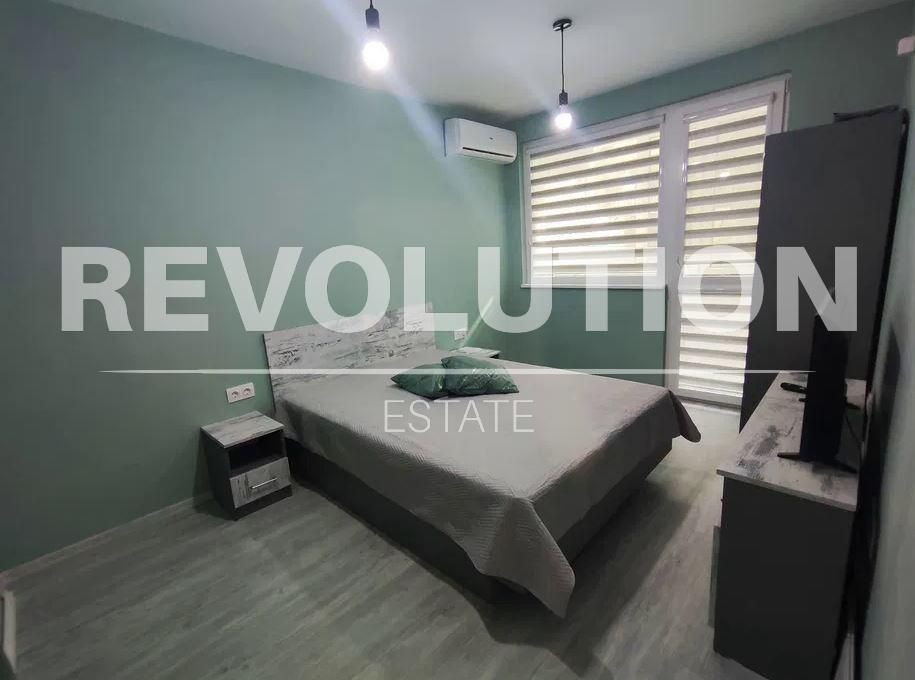 Дава се под наем Двустаен апартамент в Варна, Център - 70 кв.м за 600 € - Снимка #5