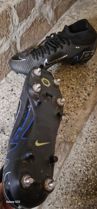 Уникални бутонки