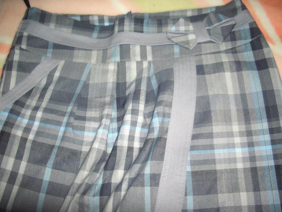 Fusta noua fara eticheta marimea 42, foarte frumoasa