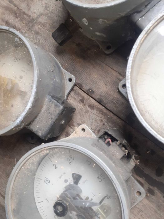 Продам манометры СССР