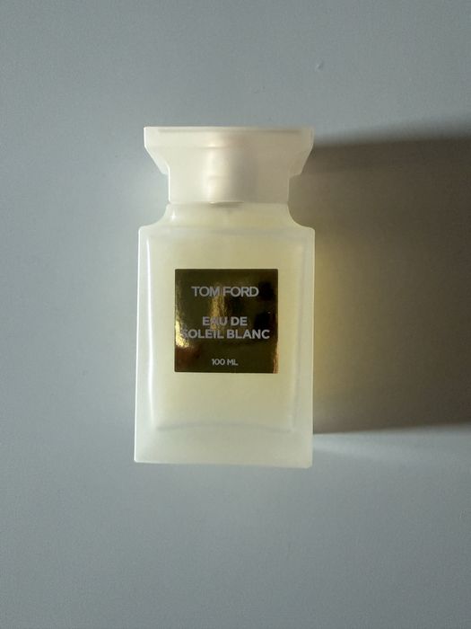 Vand parfum Tom Ford (parțială)