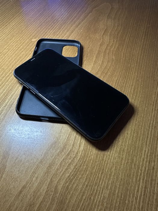 Продам Iphone 11 64gb черный