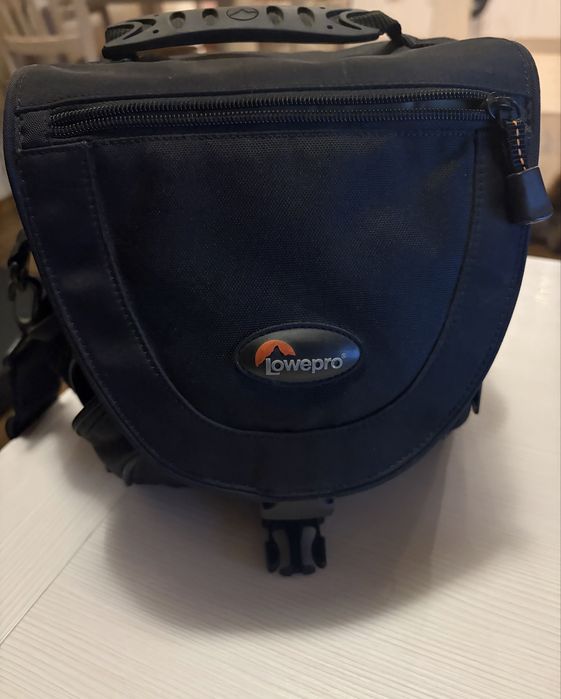 Чанта за фотоапарат lowepro