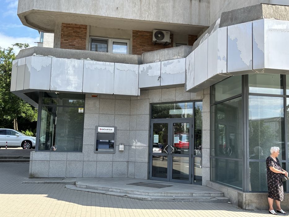 Inchiriez spatiu 165 sau 85 mp Iasi bd Pacurari