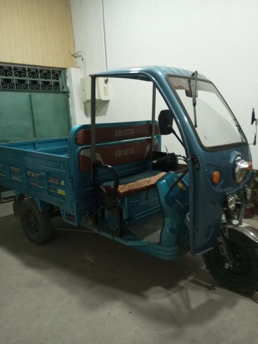 Bobo motors sotiladi