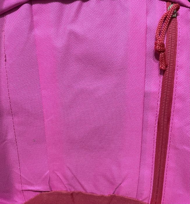 Продаются спортивные рюкзаки сумки. Обращайте внимание на размер