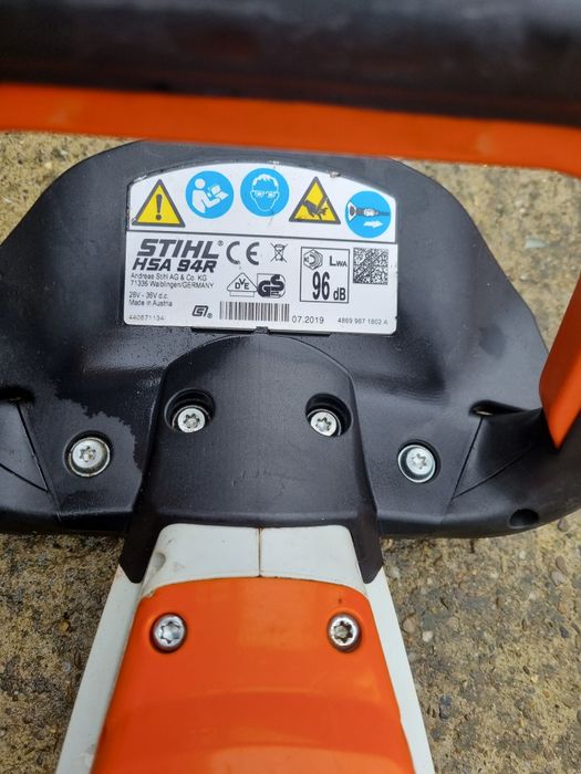 Foarfeca de taiat gard viu si arbuști Stihl HSA 94 R