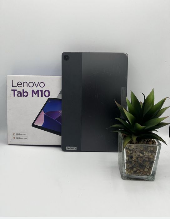 Lenovo Tab M10 / Black / 128 GB / Cutie + Încărcător