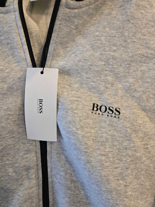 Детски анцунг BOSS / 13-14 г./ Нов/ 100 % Оригинален