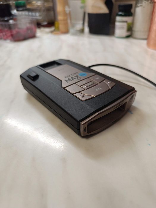 Detector radar Escort Max 360c sageti wifi bluetooth oled