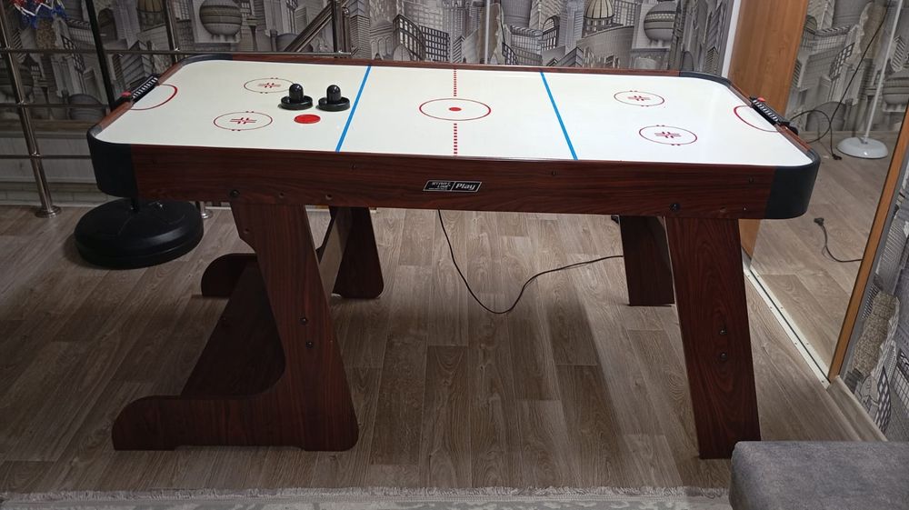 Продам настольную игру аэрохокей