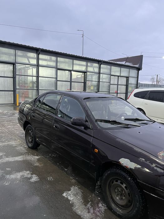 Продам Toyota carina e